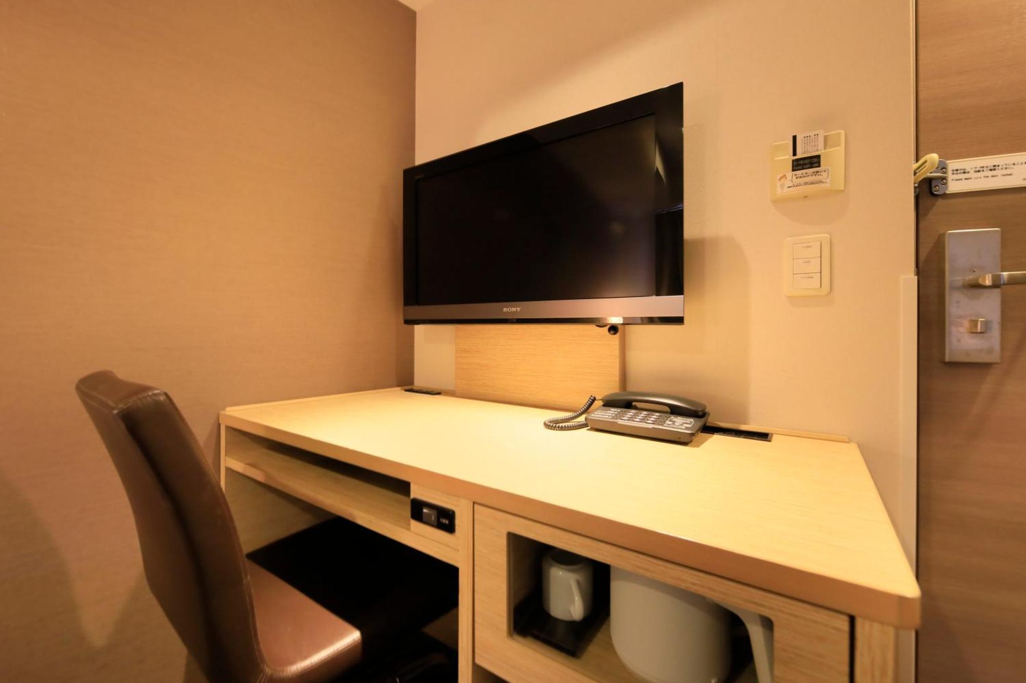 Via Inn Akihabara Токио Экстерьер фото